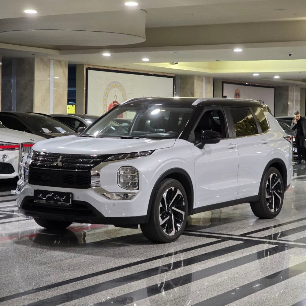 میتسوبیشی اوتلندر مدل 2023