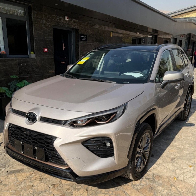 تویوتا مدل وایلندر 2.0 لیتر دو دیفرانسیل سال 2025  صفر