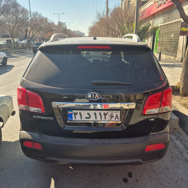 کیا مدل سورنتو 6 سیلندر سال 2012  کارکرده