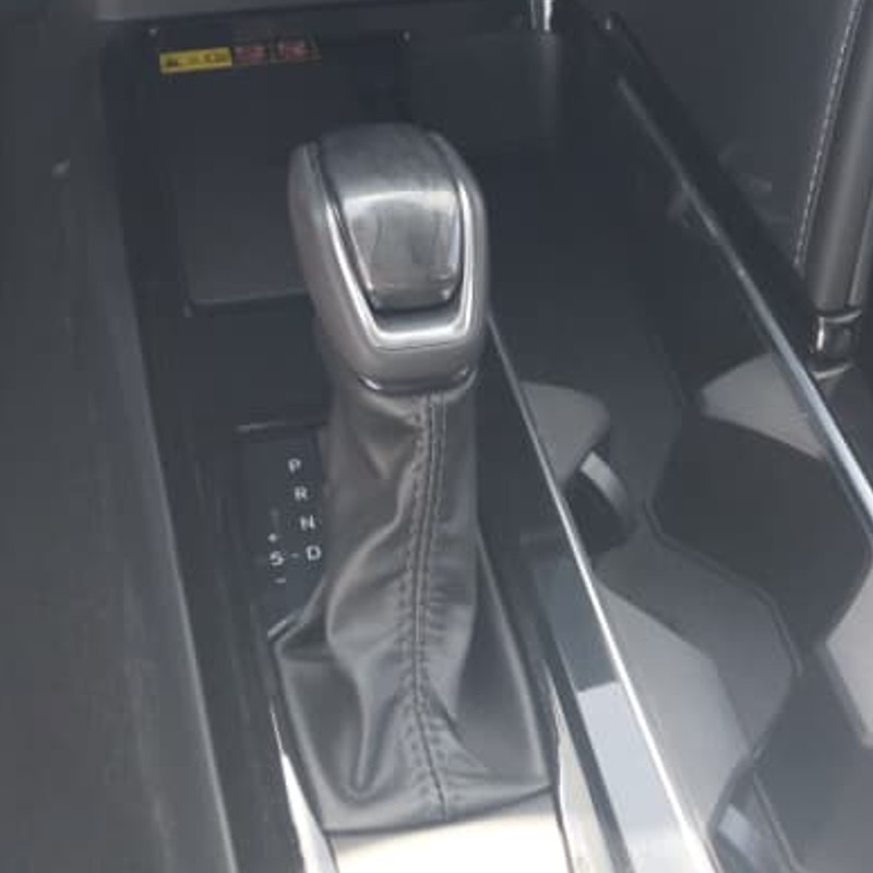 تویوتا مدل کمری هیبرید 2.5 لیتر پریمیوم ادیشن سال 2024  صفر