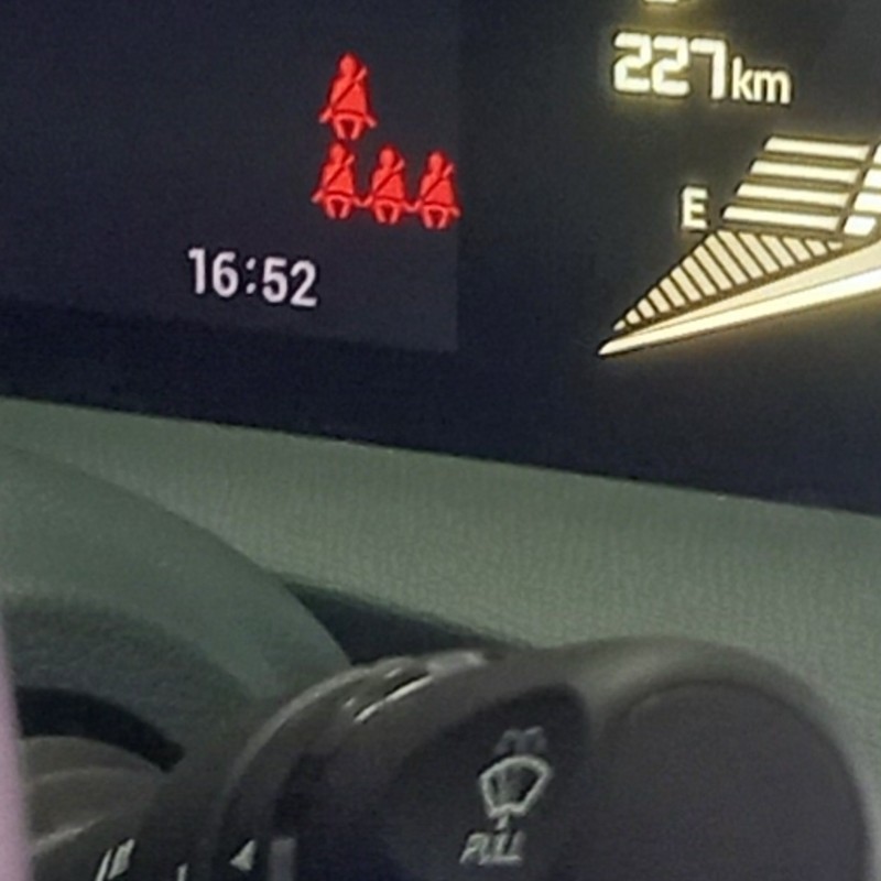 گک مدل GS3 Emzoom 1.5 لیتر توربو سال 2023  کارکرده