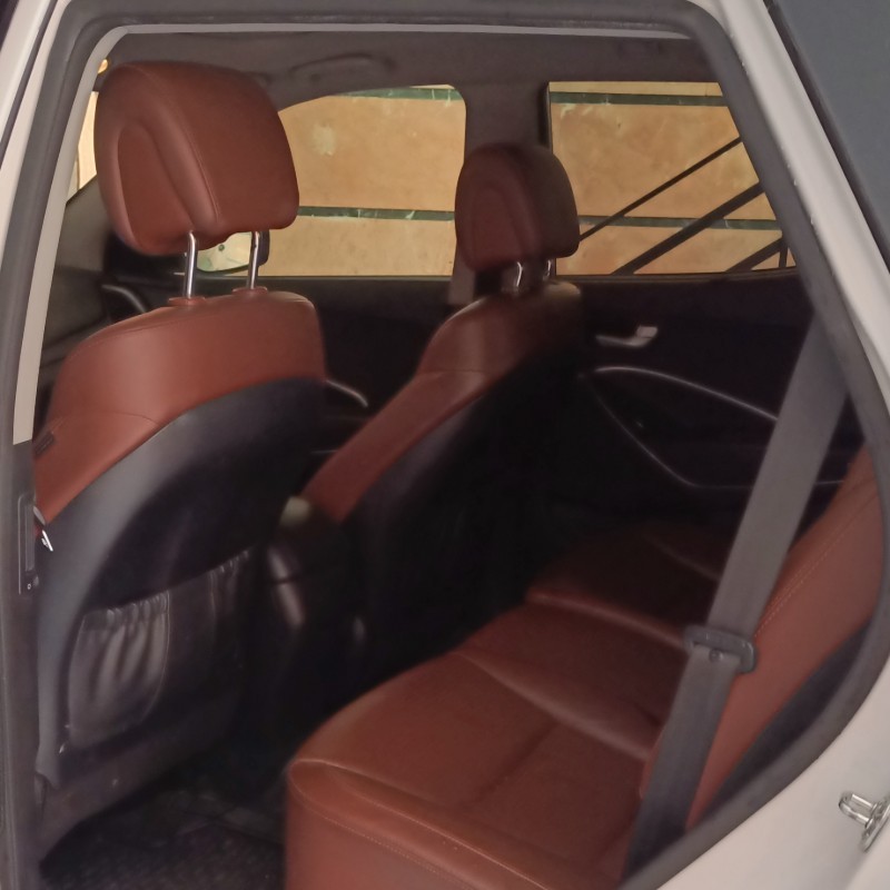 هیوندای مدل سانتافه 4 سیلندر دو دیفرانسیل سال 2015  کارکرده