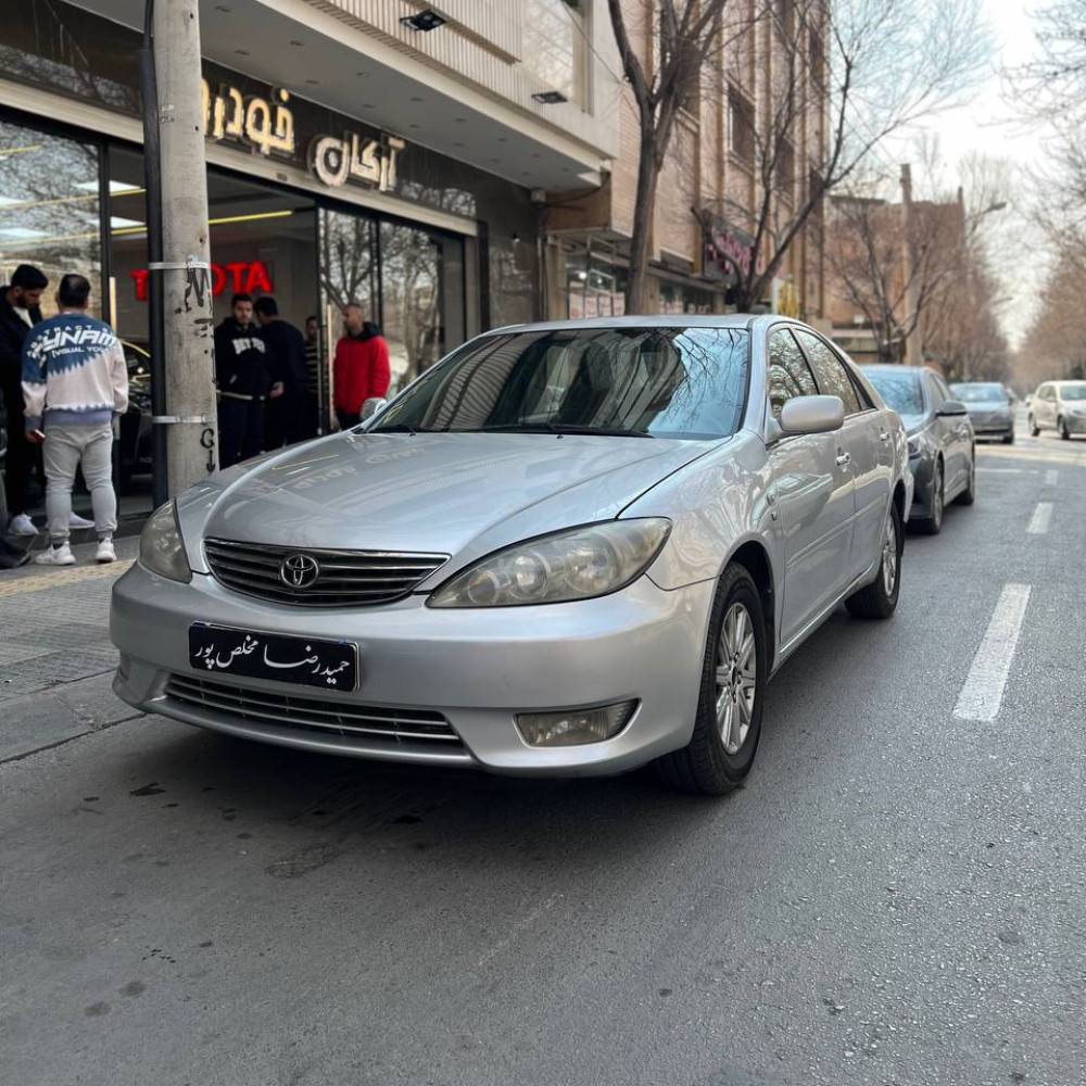 تیوتا کمری مدل۲۰۰۶