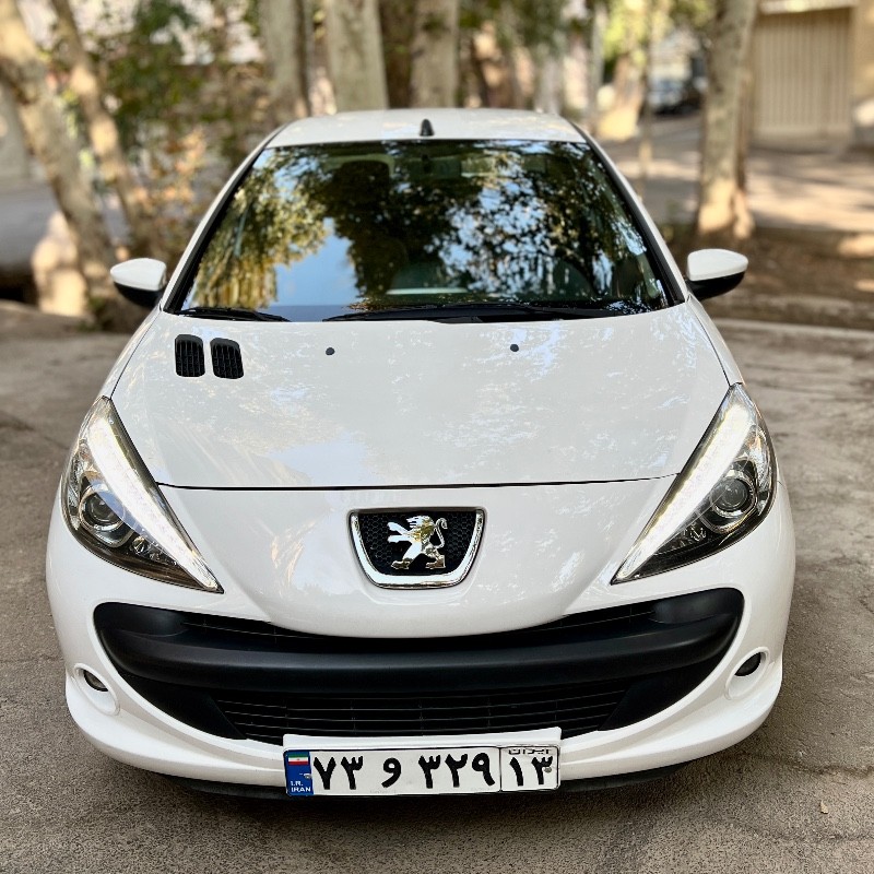 پژو مدل 207 صندوقدار اتوماتیک سال 1398  کارکرده