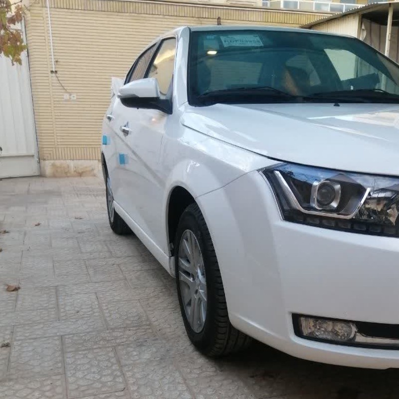 دنا مدل پلاس EF7P سال 1403 صفر