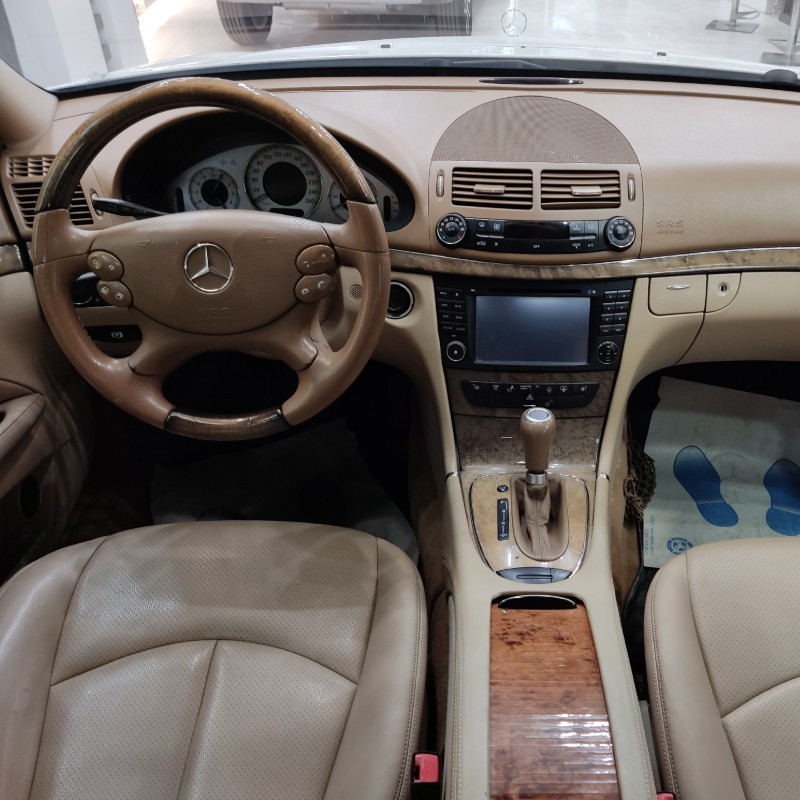 بنز مدل E280 کارکرده