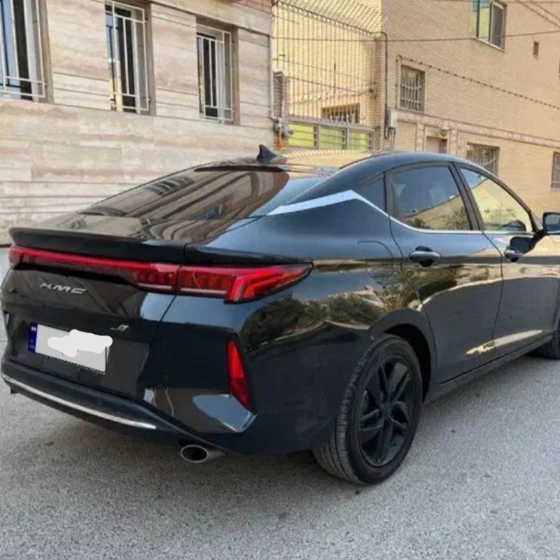 کی ام سی مدل J7 سال 1402  کارکرده