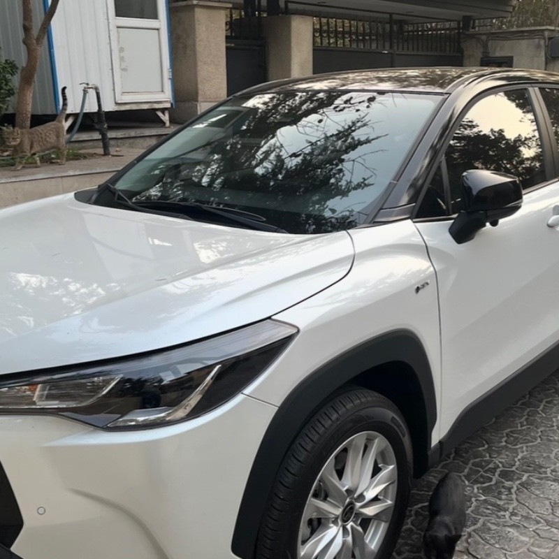 تویوتا مدل کرولا کراس هیبرید 2.0 لیتر سال 2024  صفر