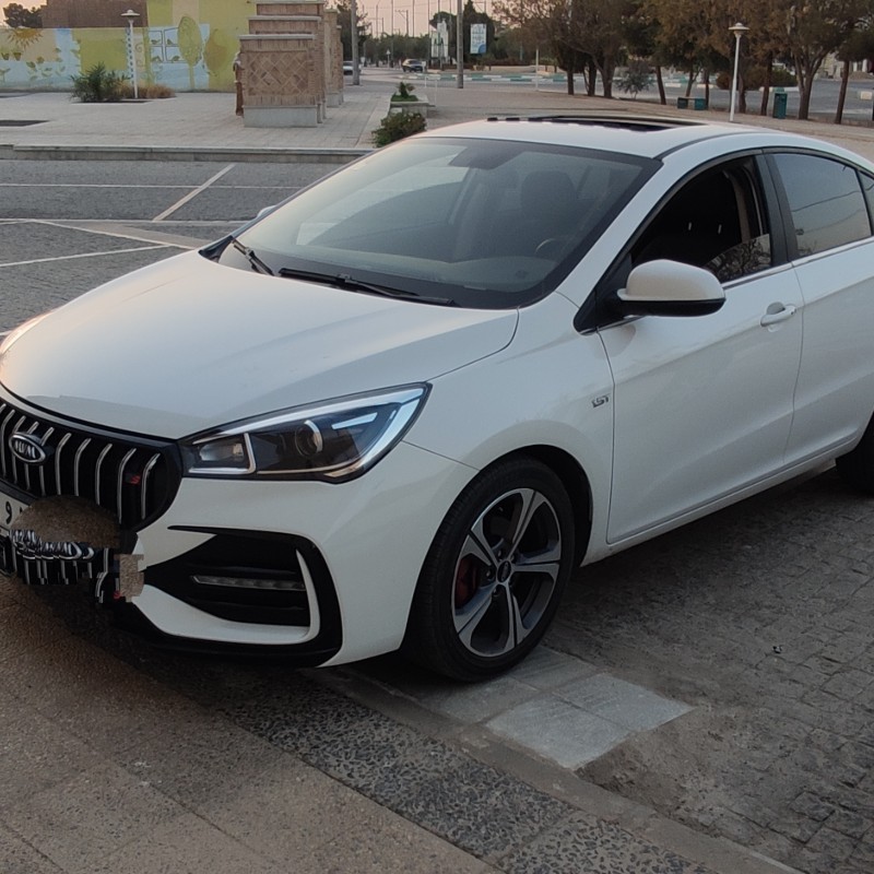 ام وی ام مدل آریزو 5ev سال 2024  کارکرده