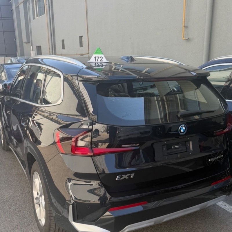 بی ام و مدل ix1 eDrive 25L سال 2024  صفر