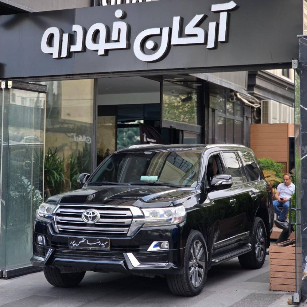 تویوتا لندکروز مدل ۲۰۰۹