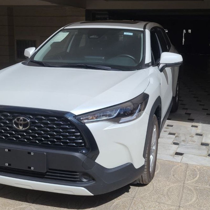 تویوتا مدل کرولا کراس هیبرید 2.0 لیتر سال 2024  صفر