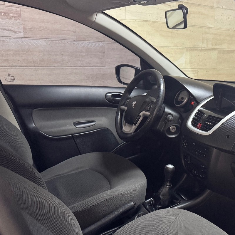 پژو مدل 207 پانوراما دنده ای TU5 سال 1401  کارکرده