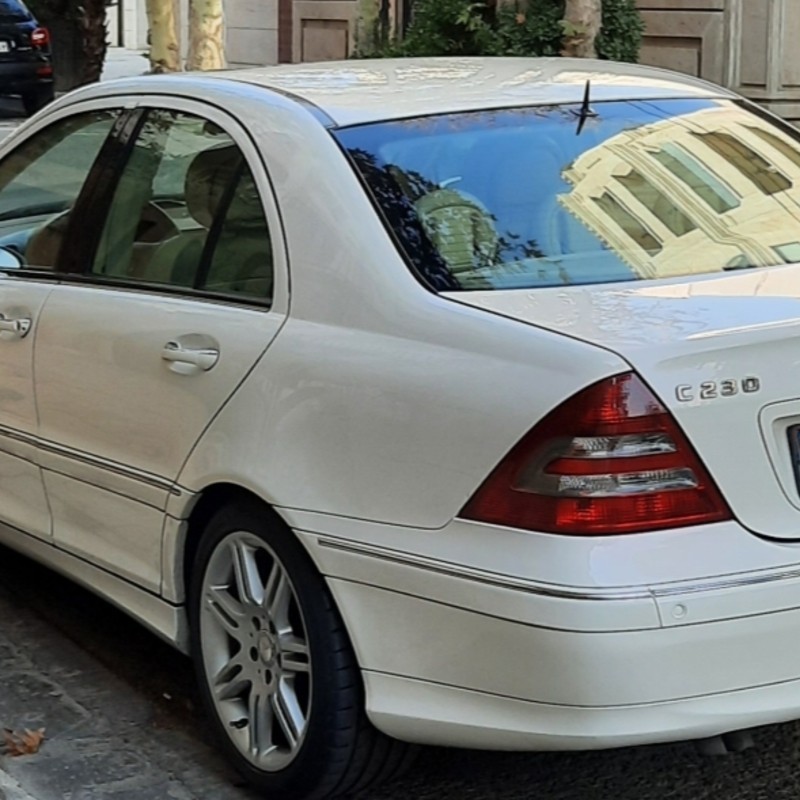 بنز مدل کلاس C سال 2006 کارکرده