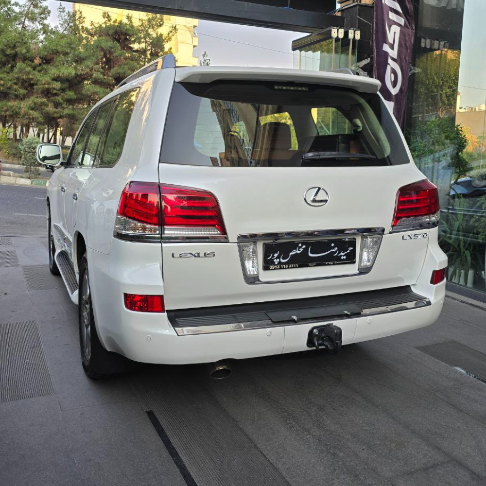 لکسوس LX570 مدل ۲۰۱۳