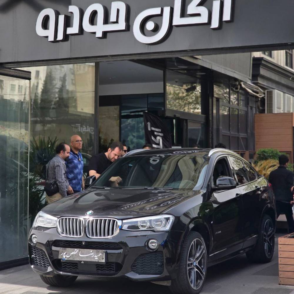 بی ام و x4 مدل ۲۰۱۶