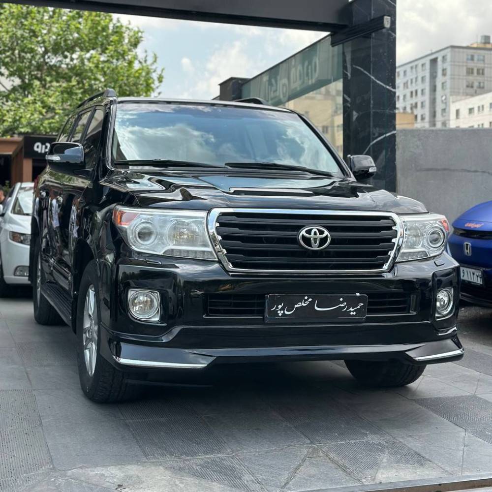 لندکروز مدل ۲۰۱۳