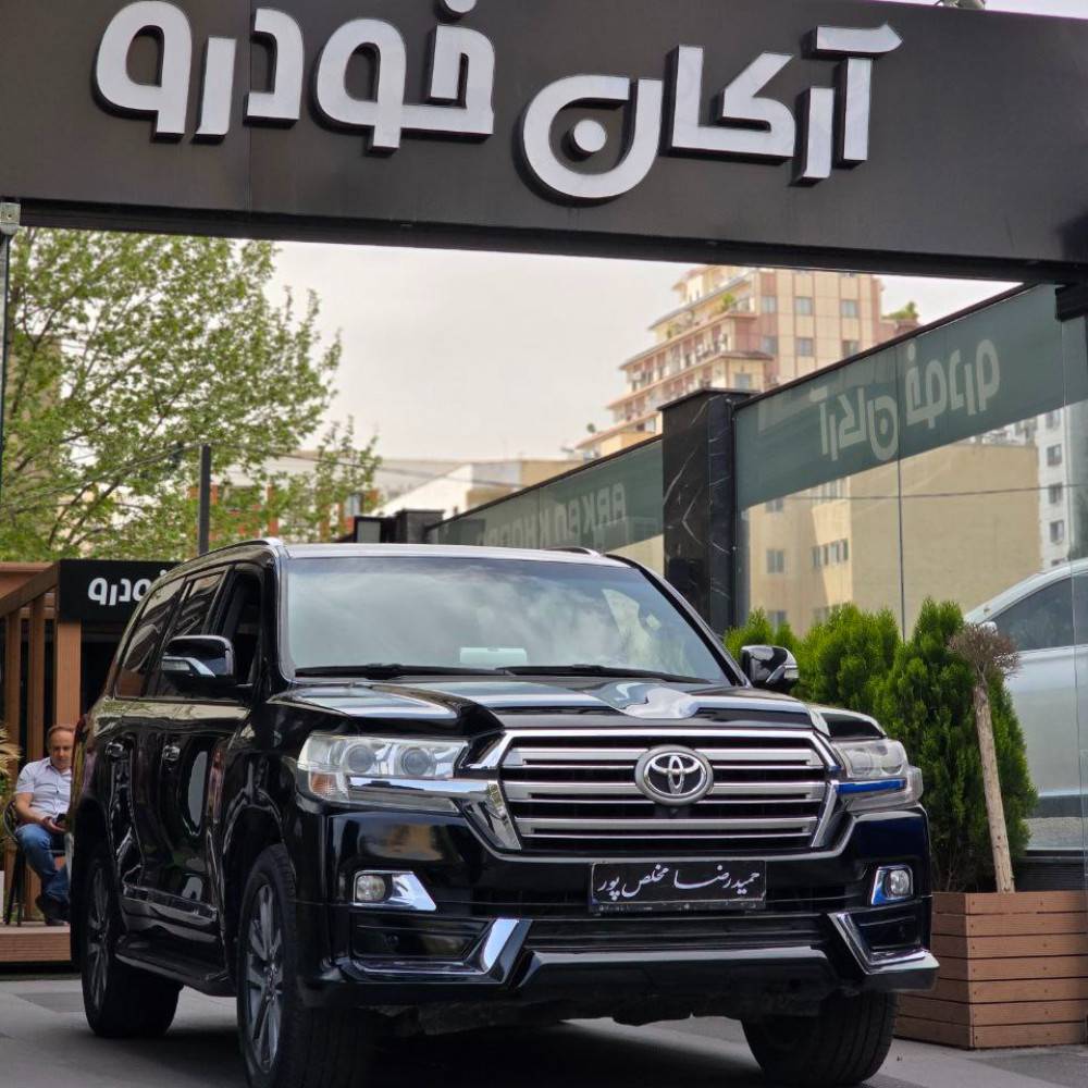 تویوتا لندکروز مدل ۲۰۰۹