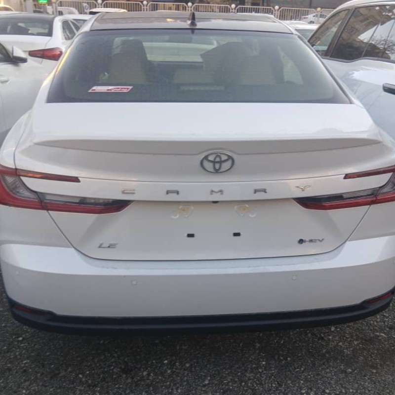 تویوتا مدل کمری XLE سال 2025  صفر