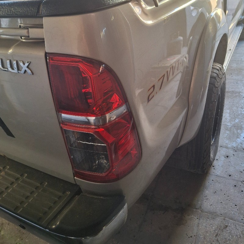 تویوتا مدل هایلوکس  کارکرده