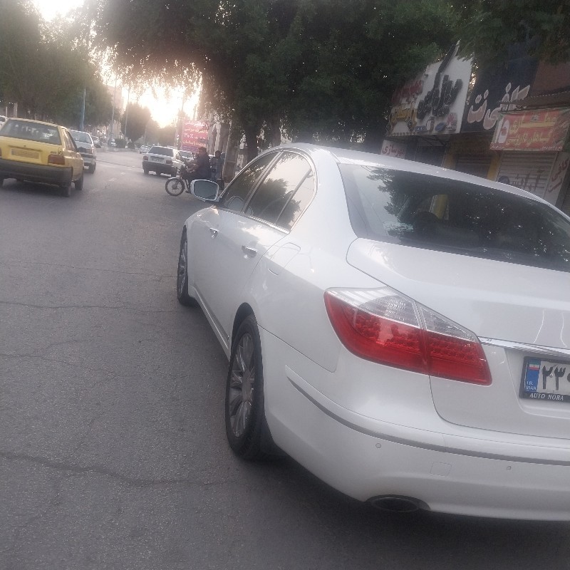 هیوندای مدل جنسیس سال 2011  کارکرده