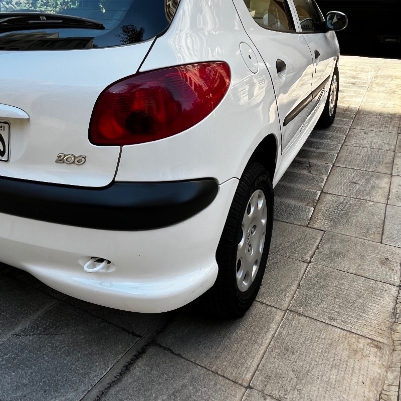 پژو مدل 206 تیپ 5 سال 1398  کارکرده