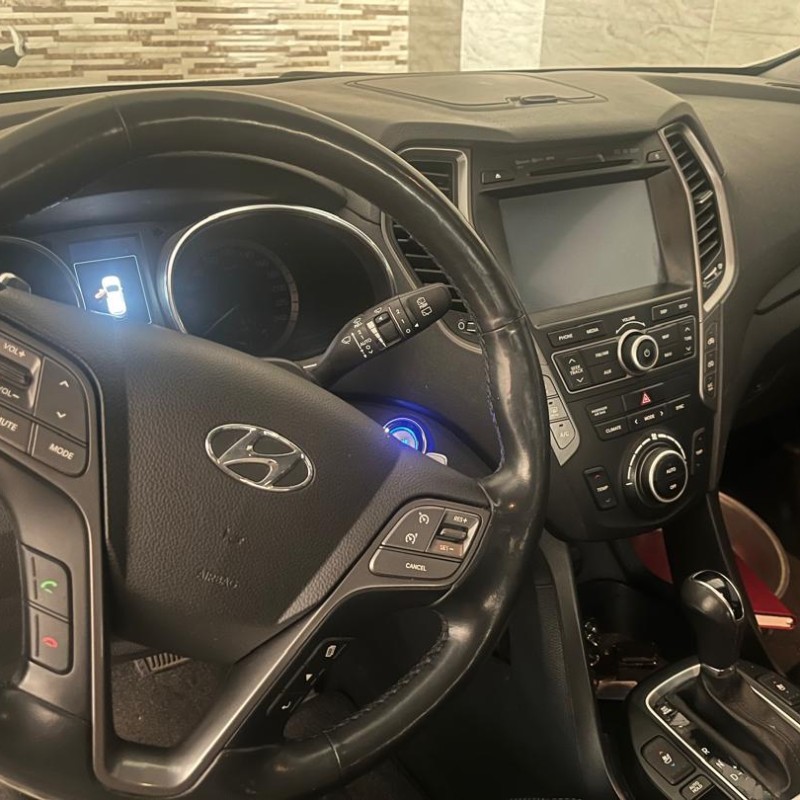 هیوندای مدل سانتافه 4 سیلندر دو دیفرانسیل سال 2017  کارکرده