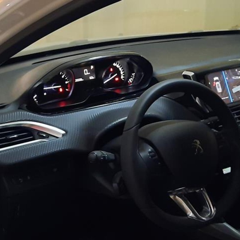 پژو مدل سال 2008  کارکرده