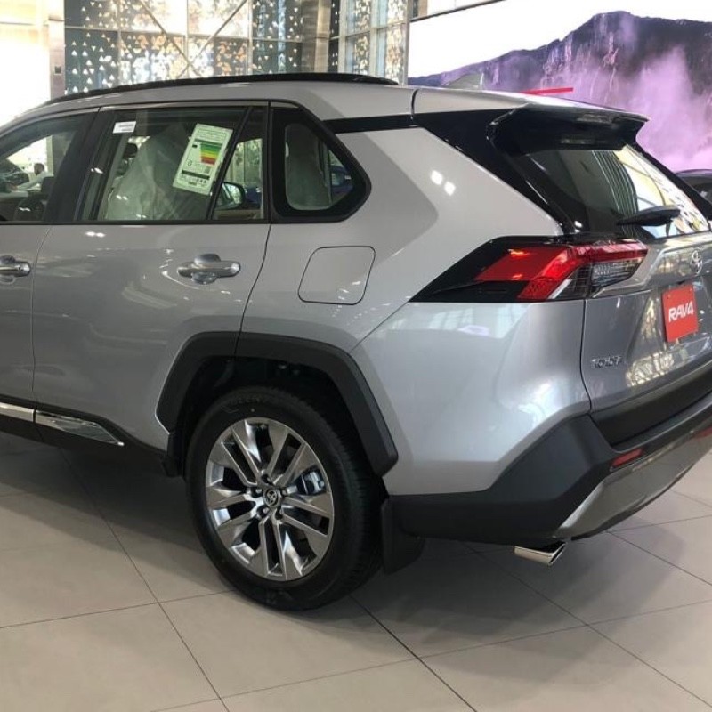 تویوتا مدل راوفور 2.5 لیتر دو دیفرانسیل ادونچر سال 2025  کارکرده