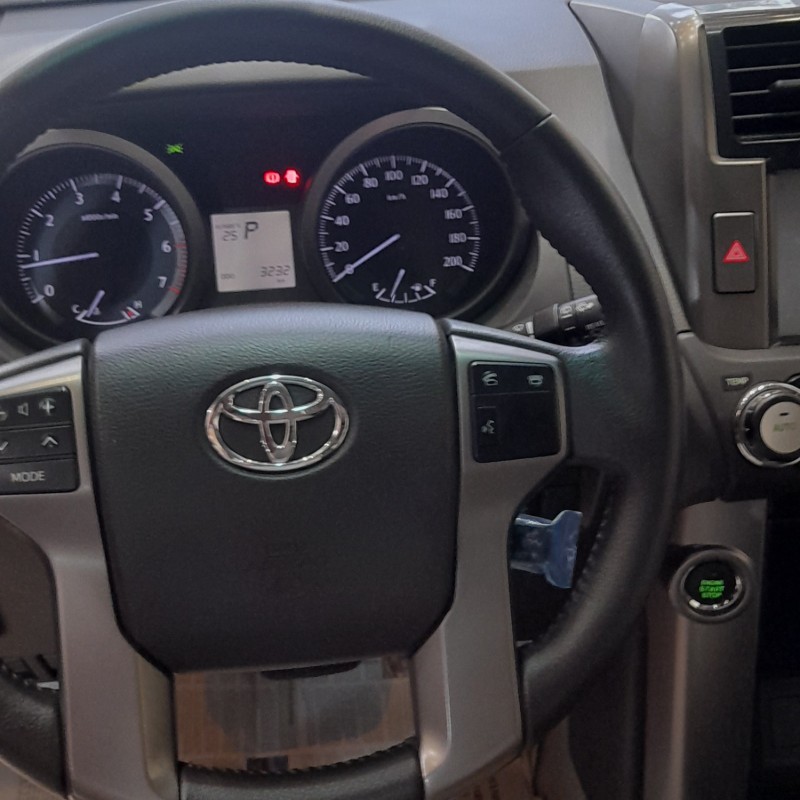 تویوتا مدل پرادو چهار در 6 سیلندر آفرود سال 2013  کارکرده