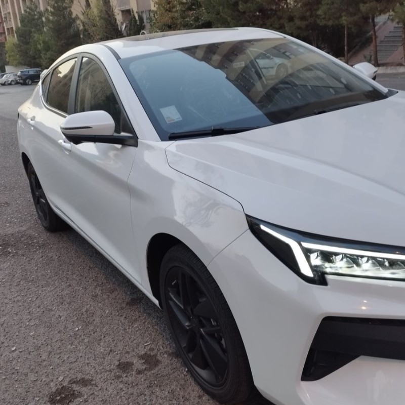 کی ام سی مدل J7 سال 1404  صفر