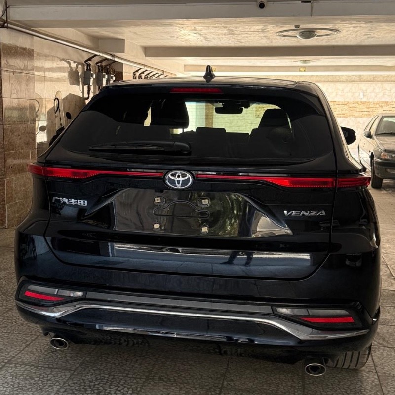 تویوتا مدل ونزا 2.0 لیتر لاکچری سال 2024  صفر