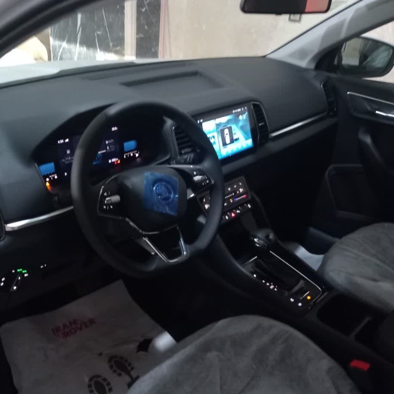 اشکودا مدل کاروک 1.4 لیتر توربو سال 2024  کارکرده