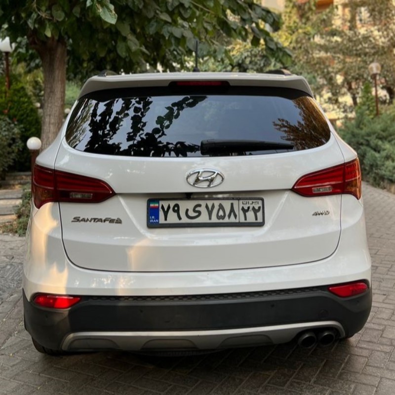هیوندای مدل سانتافه 4 سیلندر دو دیفرانسیل سال 2014  کارکرده
