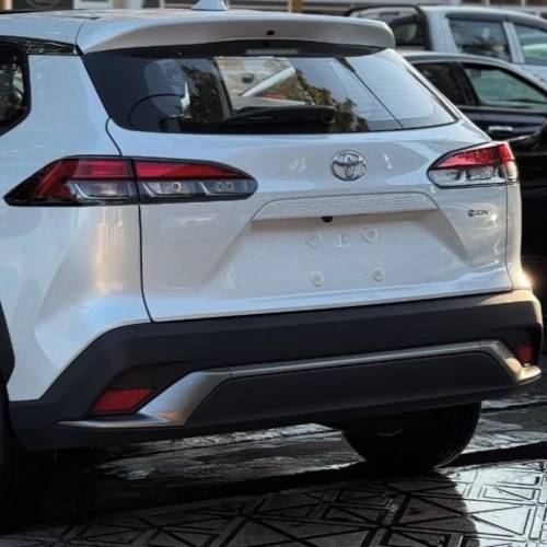 تویوتا مدل فرانت لندر هیبرید 2.0 لیتر سال 2024  صفر