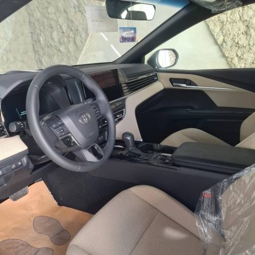 تویوتا مدل کمری XLE سال 2025  صفر