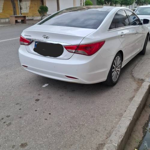 هیوندای مدل سوناتا YF  کارکرده
