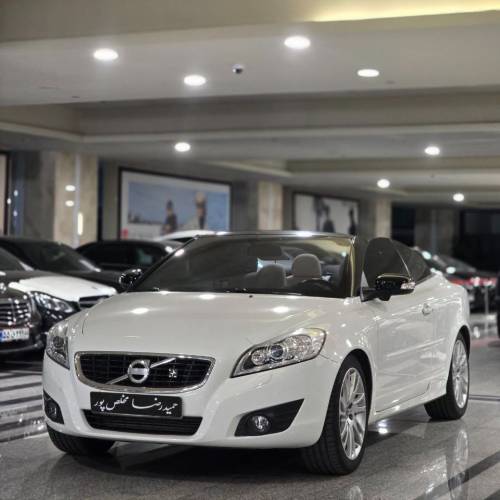 ولوو c70 مدل 2014