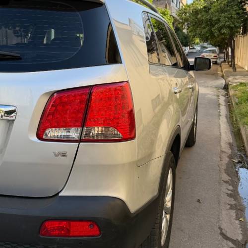 کیا مدل سورنتو 6 سیلندر سال 2012  کارکرده