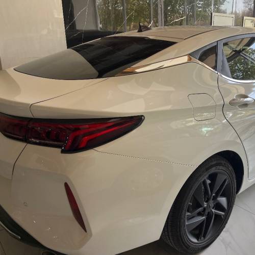 کی ام سی مدل J7 سال 1401  کارکرده