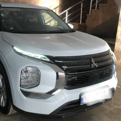 میتسوبیشی مدل اوتلندر تک دیفرانسیل M لاین سال 2023  صفر