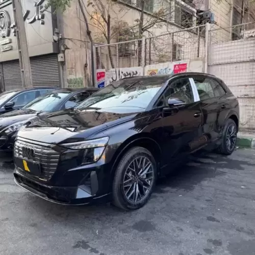 آئودی مدل Q5 e-tron 40 سال 2024  صفر
