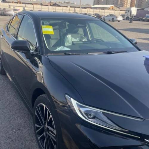 تویوتا مدل کمری XLE سال 2025  صفر