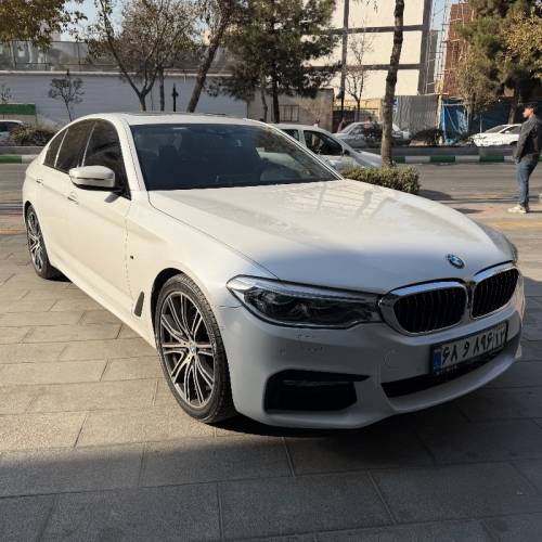 بی ام و مدل سری 5 سدان 530i سال 2017  کارکرده