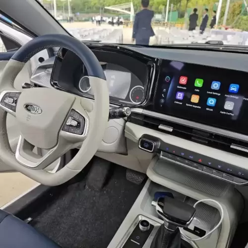 ام وی ام مدل X33 کراس سال 1404  صفر