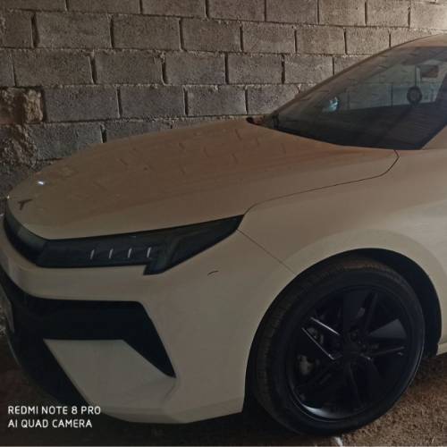 کی ام سی مدل J7 سال 1402  کارکرده