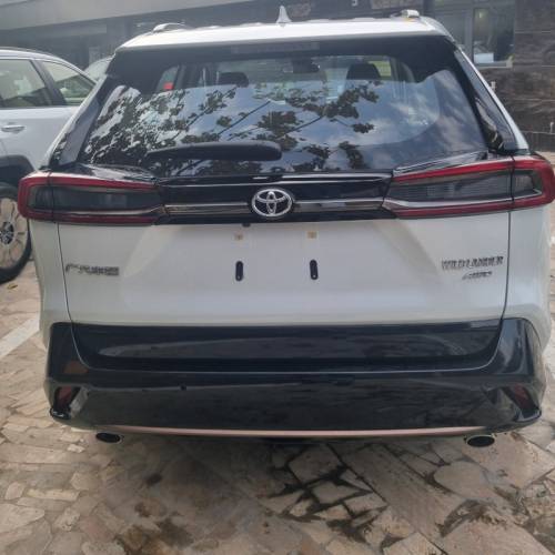 تویوتا مدل وایلندر 2.0 لیتر دو دیفرانسیل سال 2025  صفر