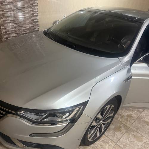 رنو مدل تالیسمان سال 2017  کارکرده