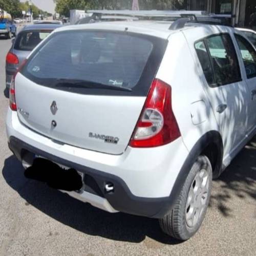 رنو مدل ساندرو استپ وی سال 1398  کارکرده