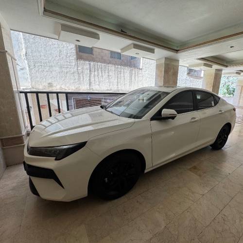 کی ام سی مدل J7 سال 1404  کارکرده
